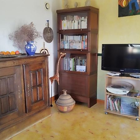 Une Maison Sur Une Presqu'Ile Port-Saint-Louis-du-Rhοne Εξωτερικό φωτογραφία