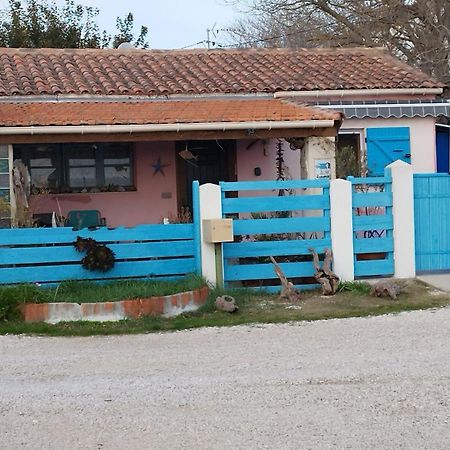 Une Maison Sur Une Presqu'Ile Port-Saint-Louis-du-Rhοne Εξωτερικό φωτογραφία